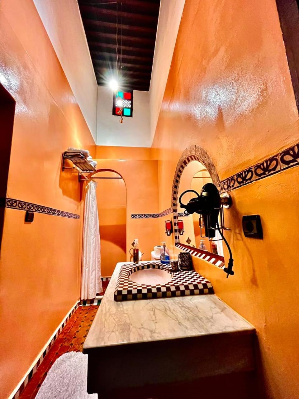 Riad Lalla Zoubida Fes Exterior photo